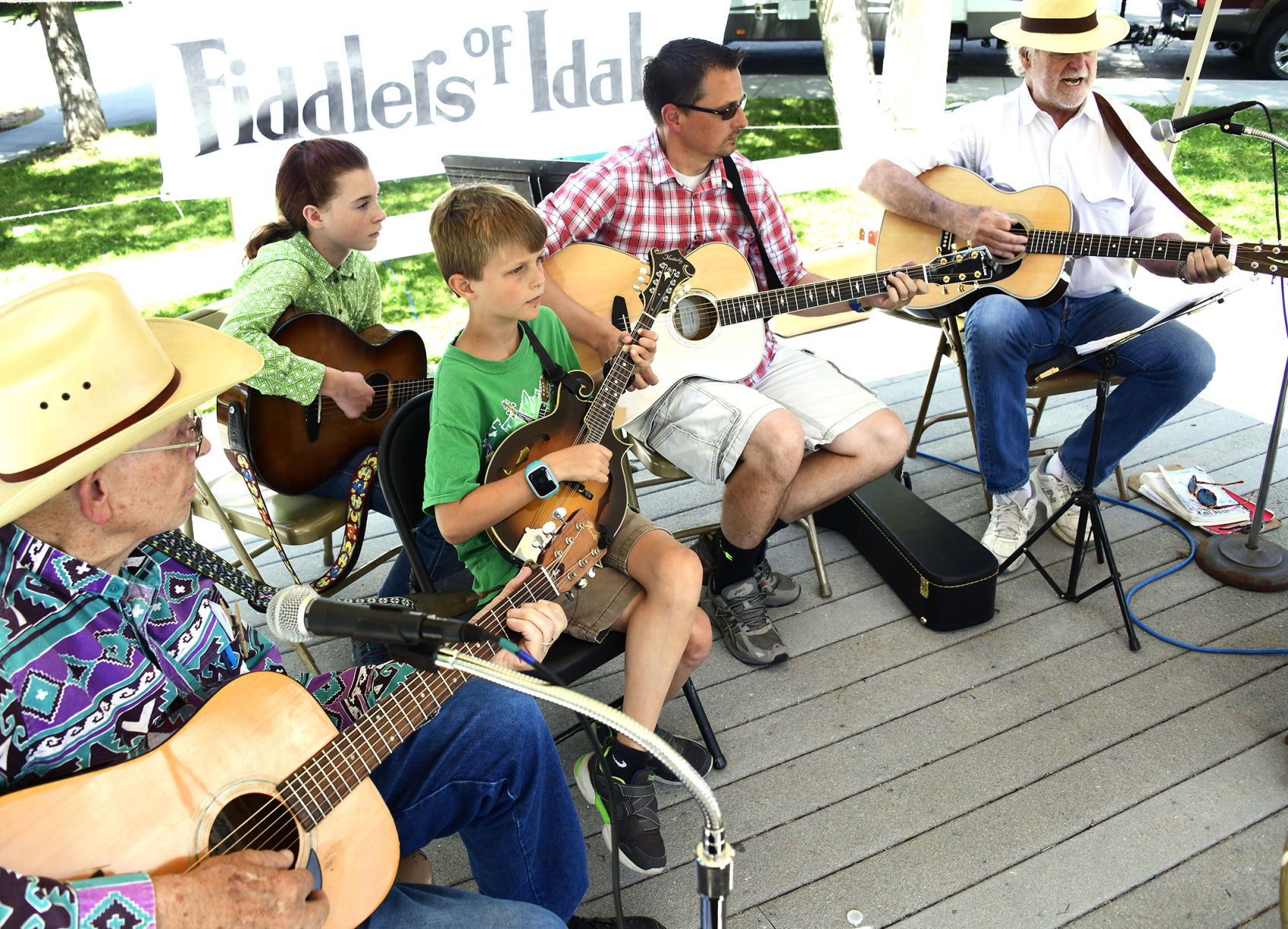 19-07-17 Fiddle Jamboree 1 Roland WEB FEATURED.jpg